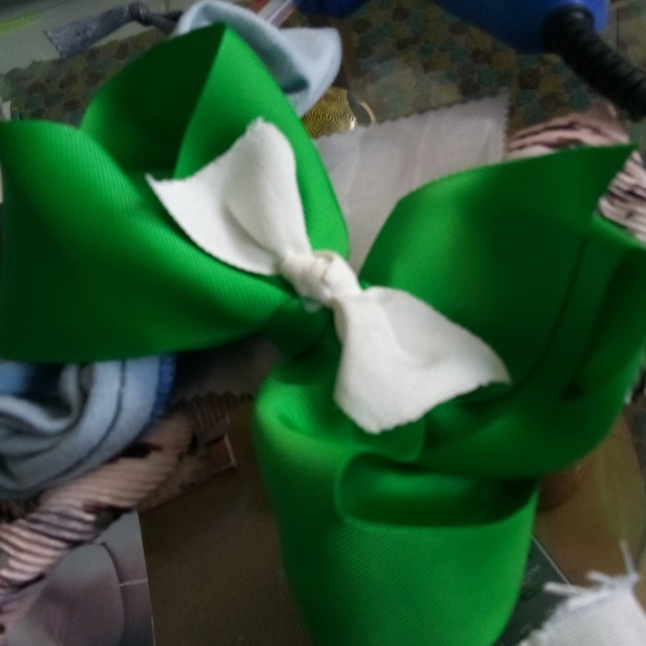 Bows - Picture 5 of 5